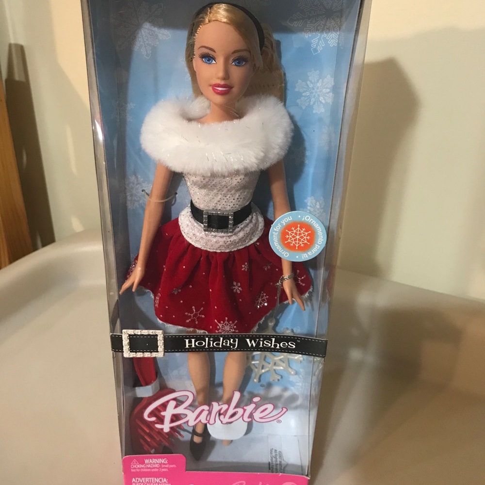 Mattel 2007 Holiday Wishes Barbie with Snowflake ornament - in original box